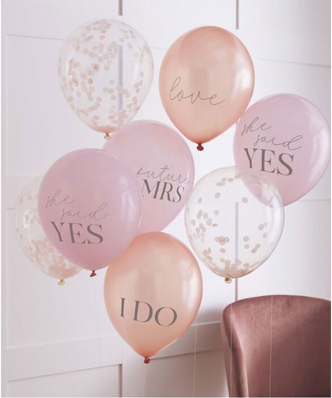 Ballons Confettis et Messages " She said Yes"