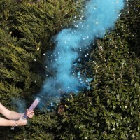 Canon à fumée et confettis bleu